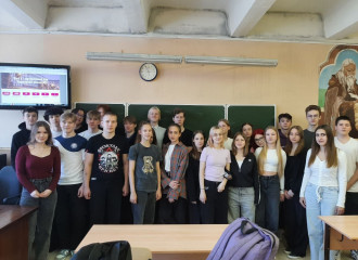 в 47 школе города Кирова прошлавстреча студентов Институтаэкономики и менеджмента с выпускниками 9 класса - фото - 1